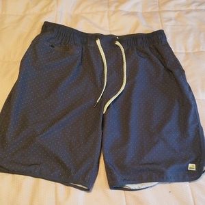 Vuori  shorts